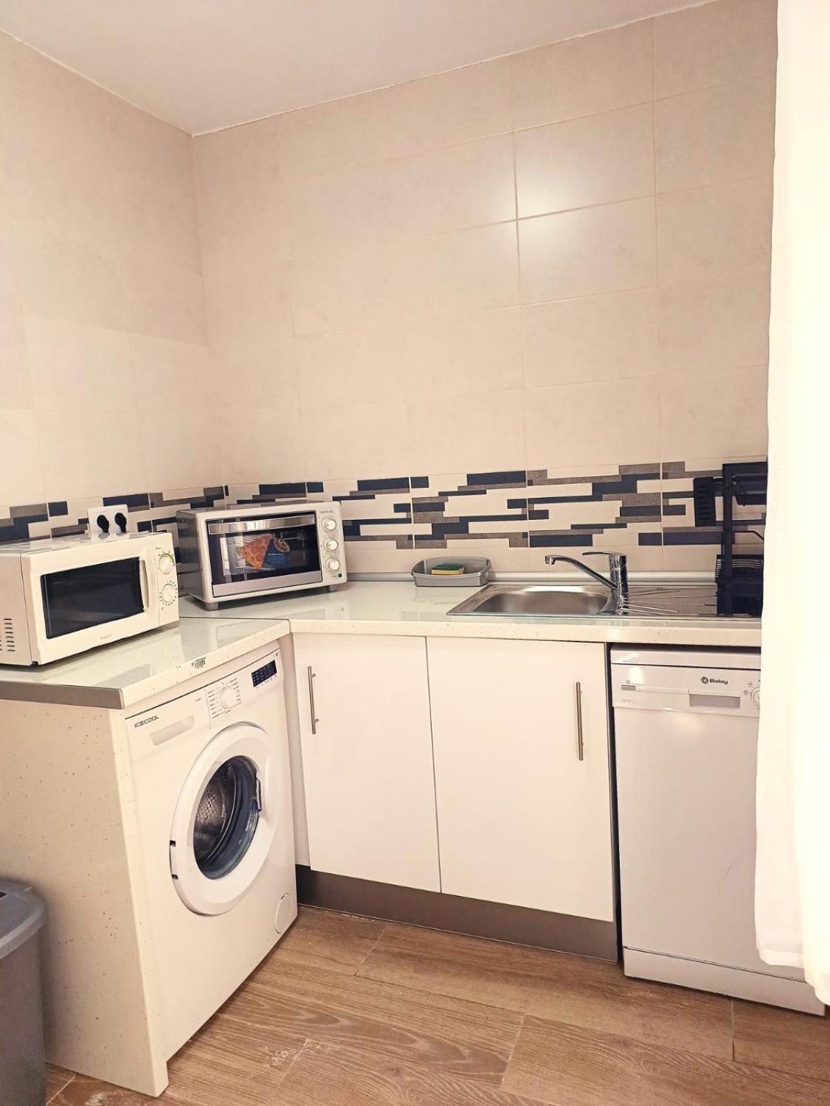 Apartamento Plaza Santa Lucia Renovado Febrero 2025 Sevilla Bagian luar foto